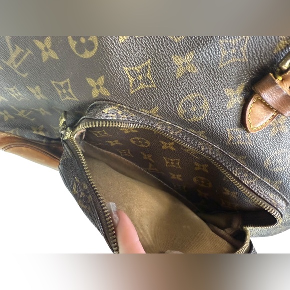 LOUIS VUITTON Monogram Montsouris GM Backpack - Picture 13 of 16